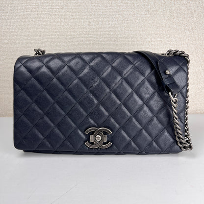 Chanel Black Shoulder Bags A-17682