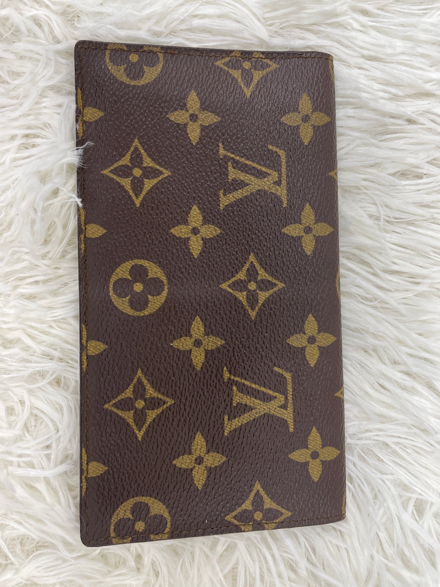 Louis Vuitton Brown A-17693