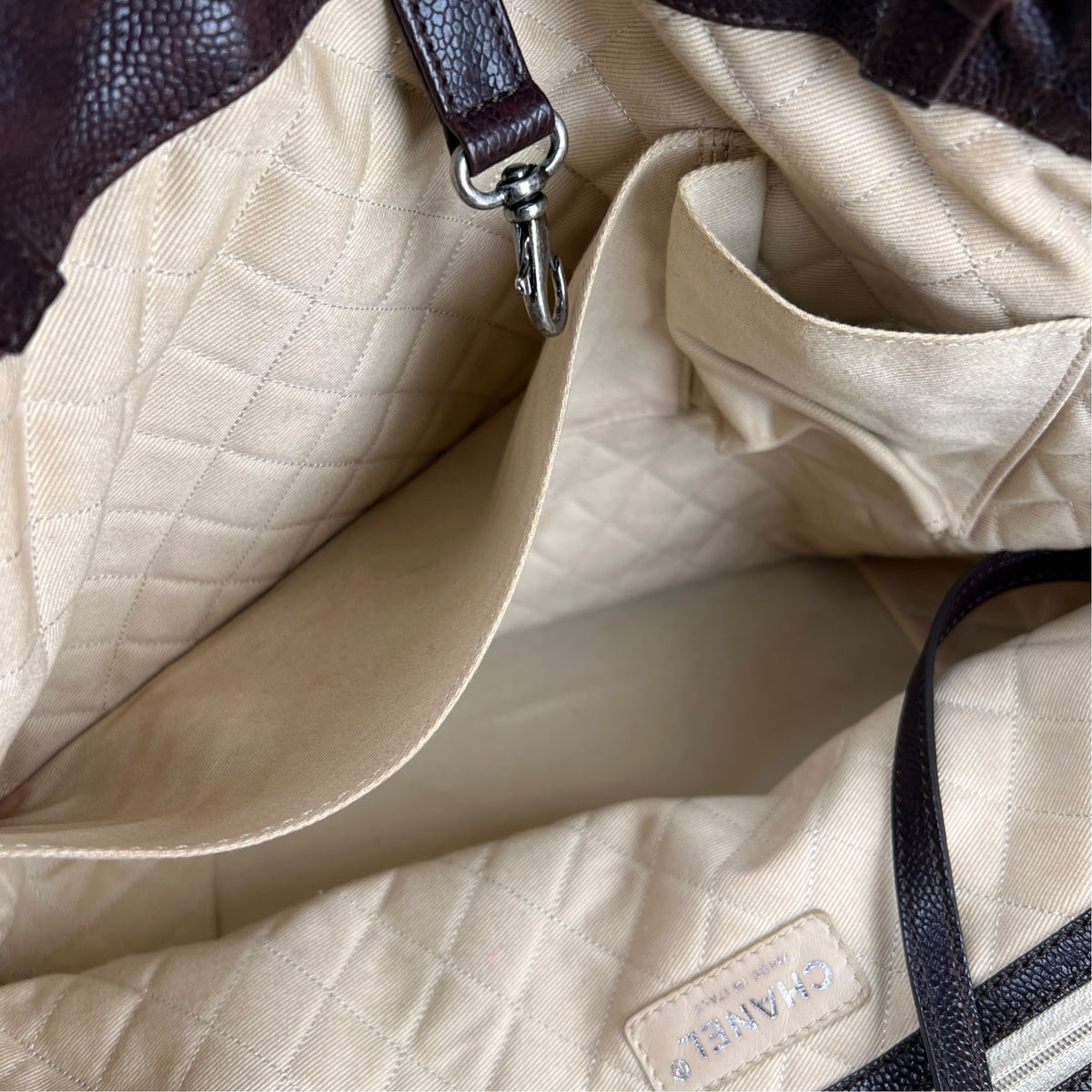 Chanel Brown Tote Bags A-17702