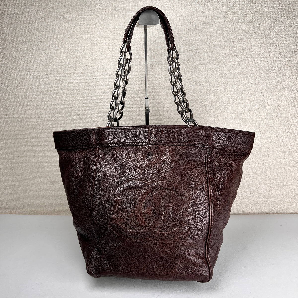 Chanel Brown Tote Bags A-17702