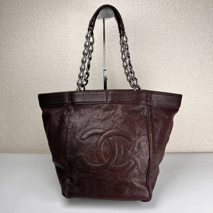 Chanel Brown Tote Bags A-17702