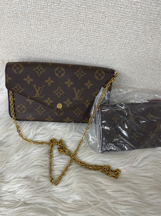 Louis Vuitton Brown Pouches A-17720