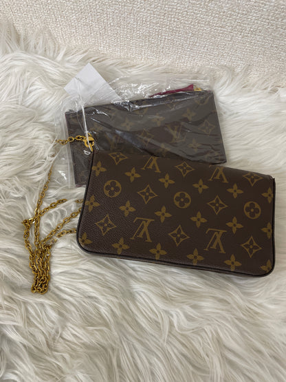 Louis Vuitton Brown Pouches A-17720