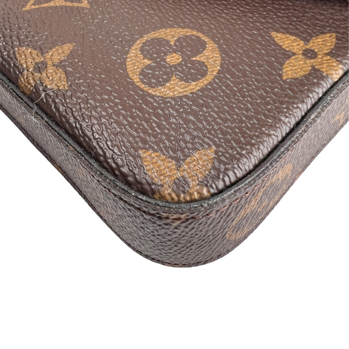 Louis Vuitton Brown Pouches A-17720