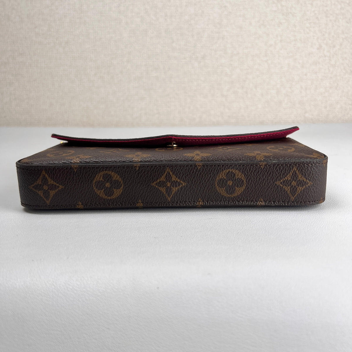 Louis Vuitton Brown Pouches A-17720