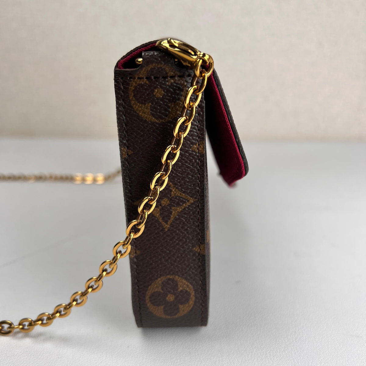 Louis Vuitton Brown Pouches A-17720
