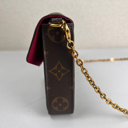 Louis Vuitton Brown Pouches A-17720