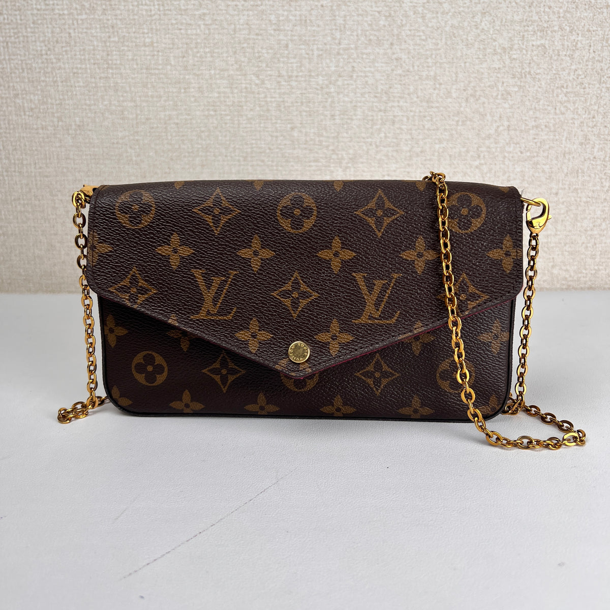 Louis Vuitton Brown Pouches A-17720