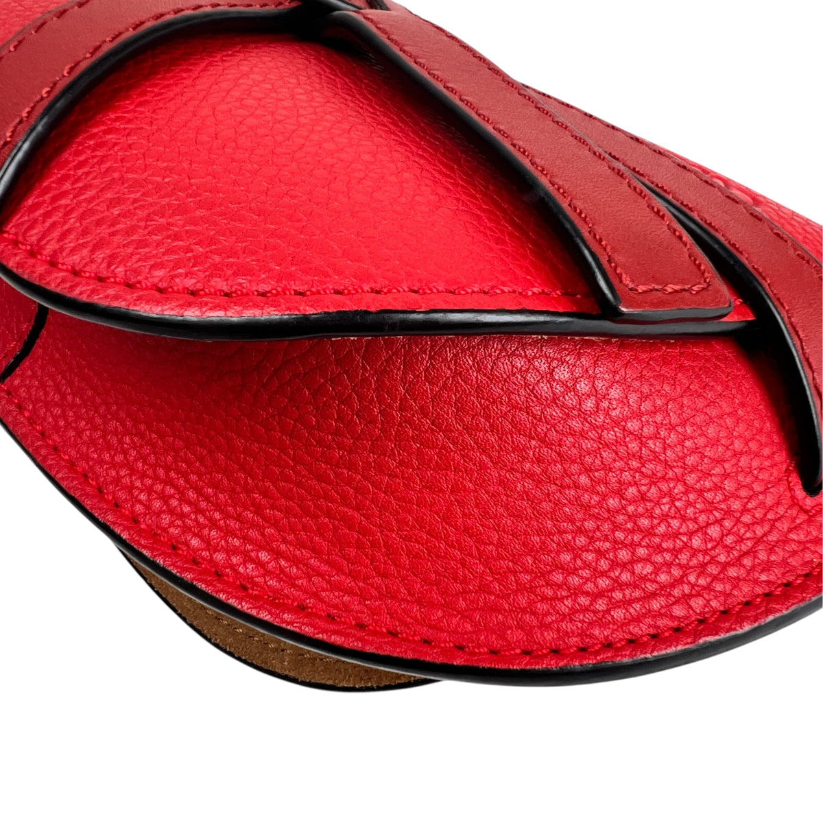 Loewe Red Shoulder Bags A-17722