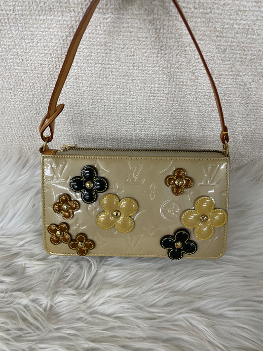 Louis Vuitton Beige Pouches A-17725