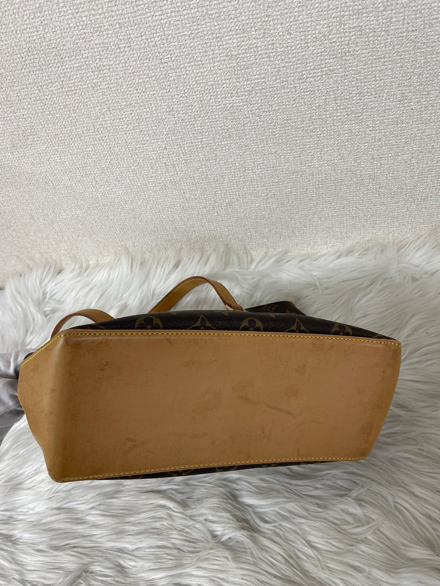 Louis Vuitton Brown Handle Bags A-17727
