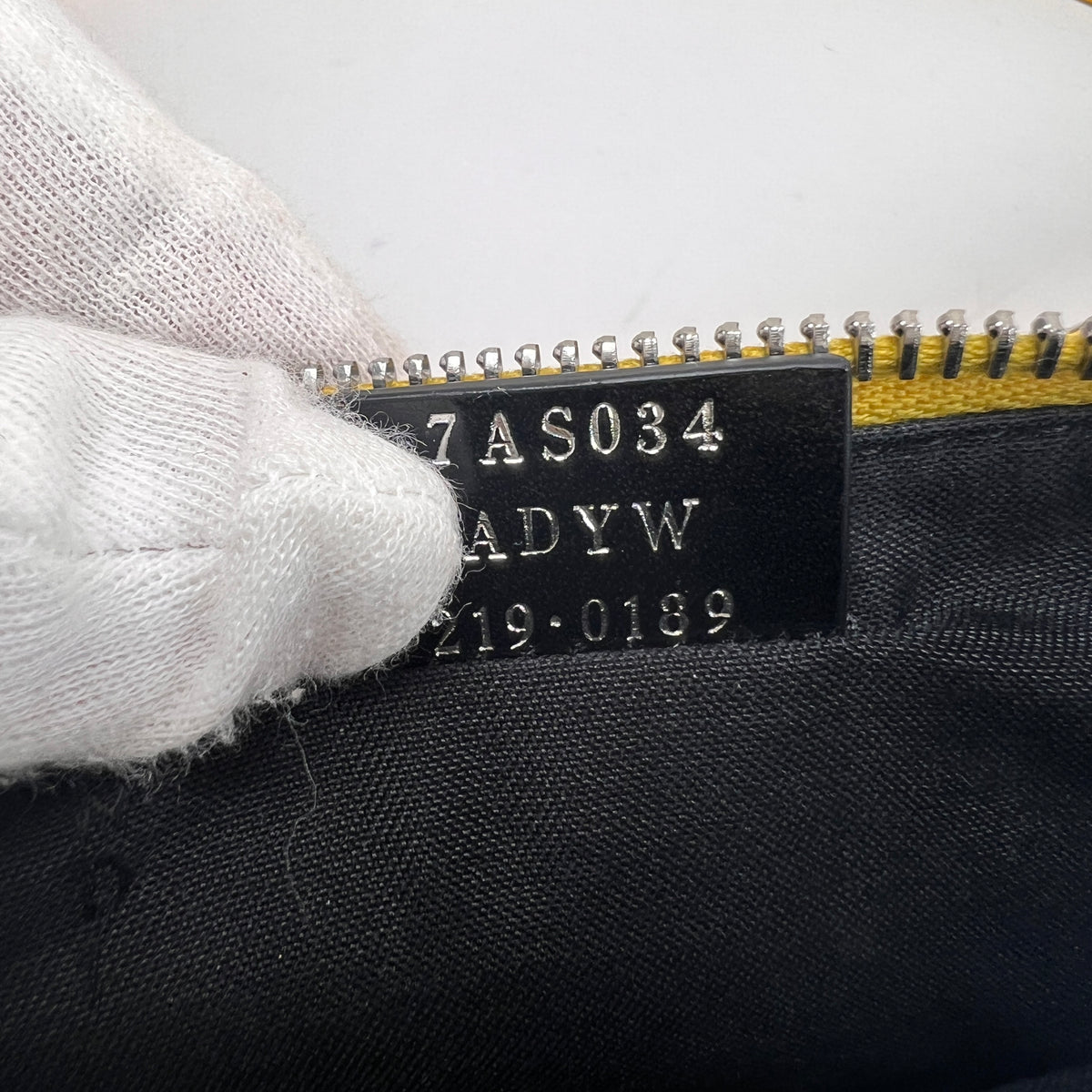 Fendi Yellow Shoulder Bags A-17730