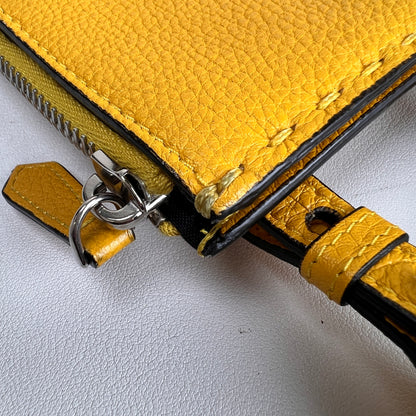 Fendi Yellow Shoulder Bags A-17730