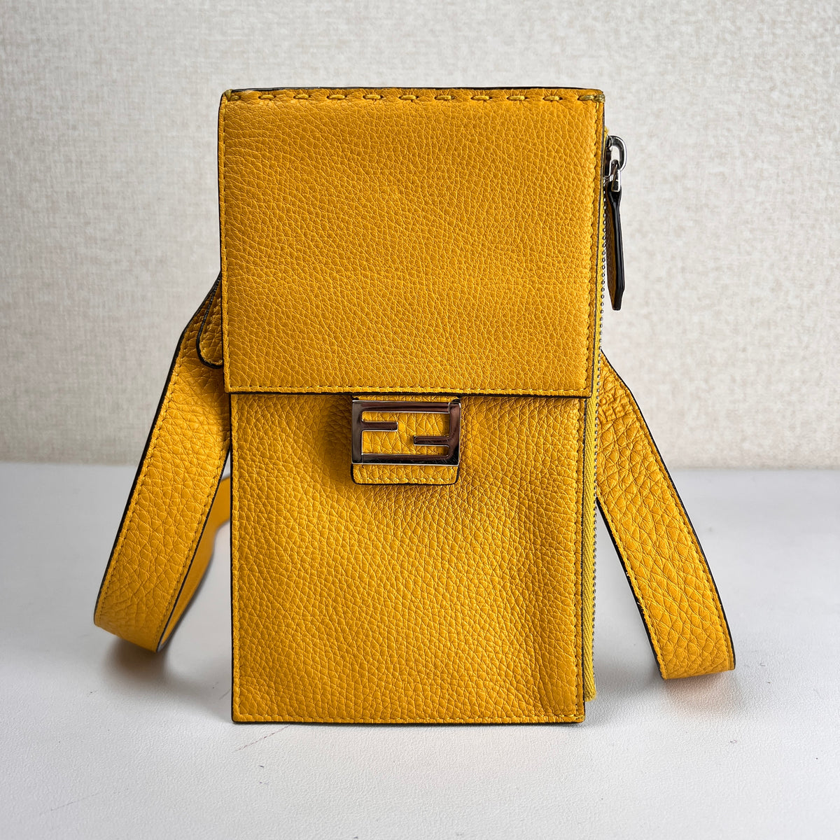 Fendi Yellow Shoulder Bags A-17730