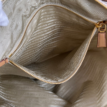 Prada Beige Tote Bags A-17740