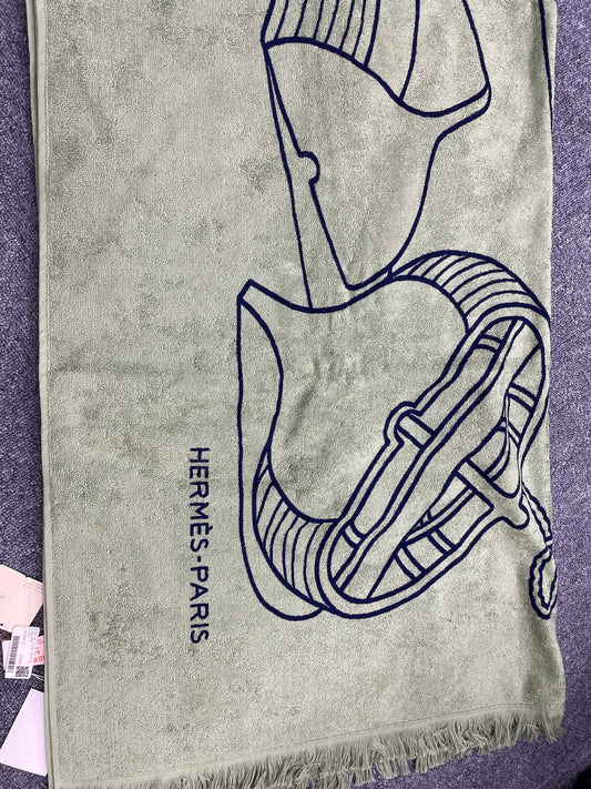 Hermes Green Small goods A-17750