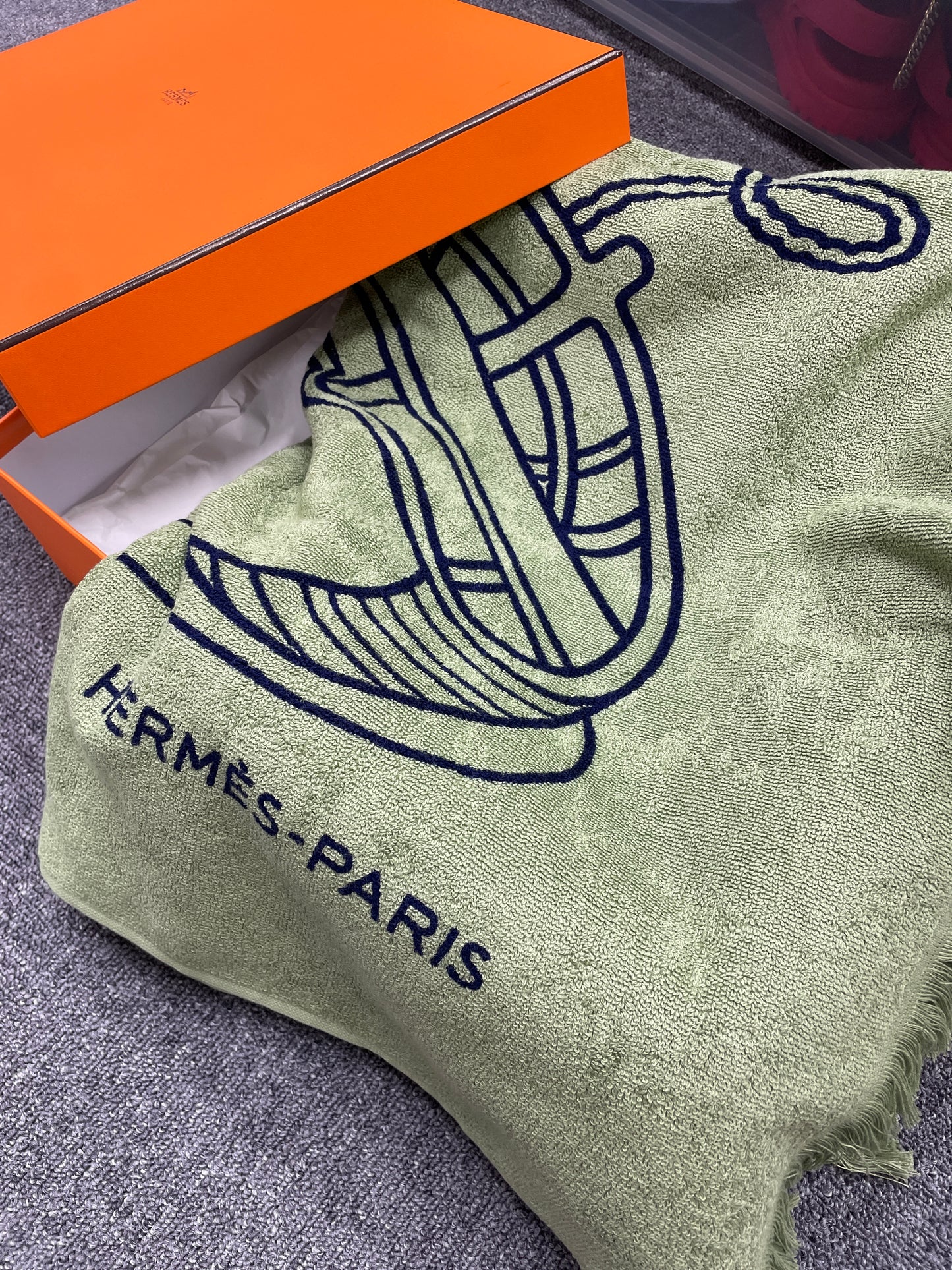 Hermes Green Small goods A-17752