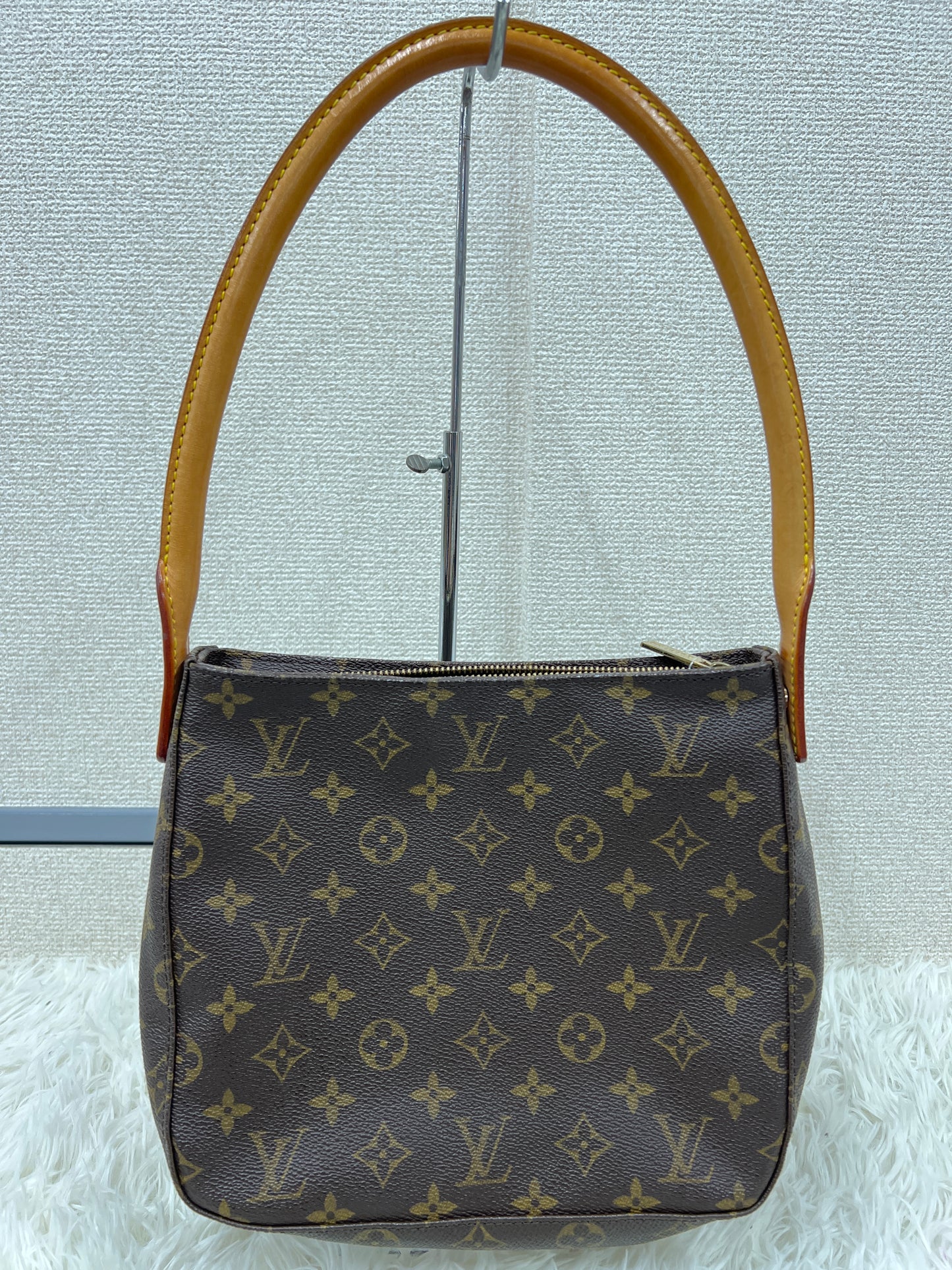 Louis Vuitton Brown Handle Bags A-17778
