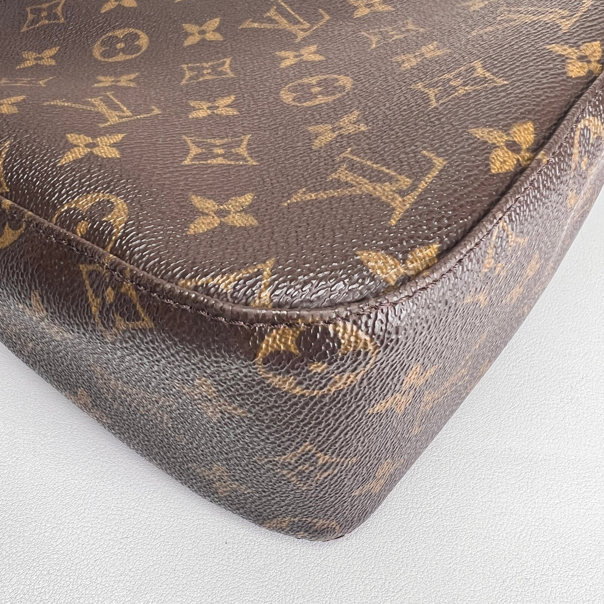 Louis Vuitton Brown Handle Bags A-17778