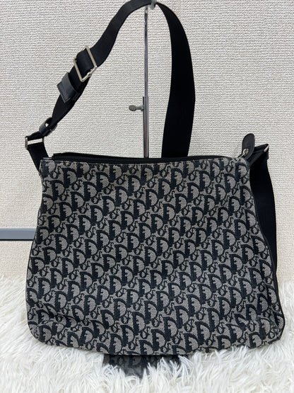 Dior Black Shoulder Bags A-17781