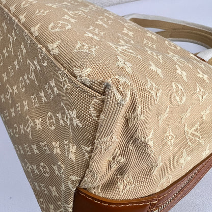 Louis Vuitton Beige Handle Bags A-17782