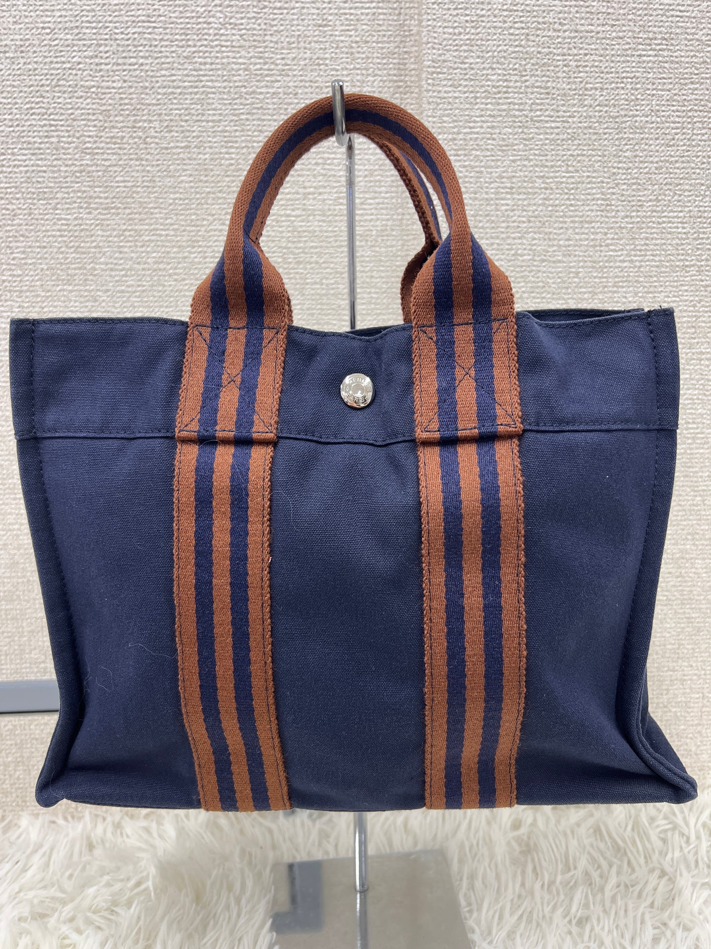 Hermes Navy Tote Bags A-17783