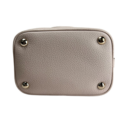 Ferragamo White Shoulder Bags A-17784