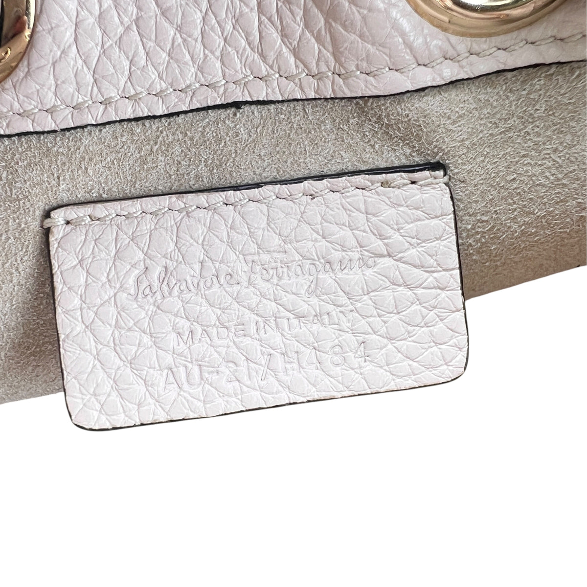 Ferragamo White Shoulder Bags A-17784
