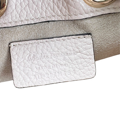 Ferragamo White Shoulder Bags A-17784