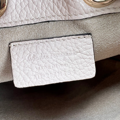 Ferragamo White Shoulder Bags A-17784