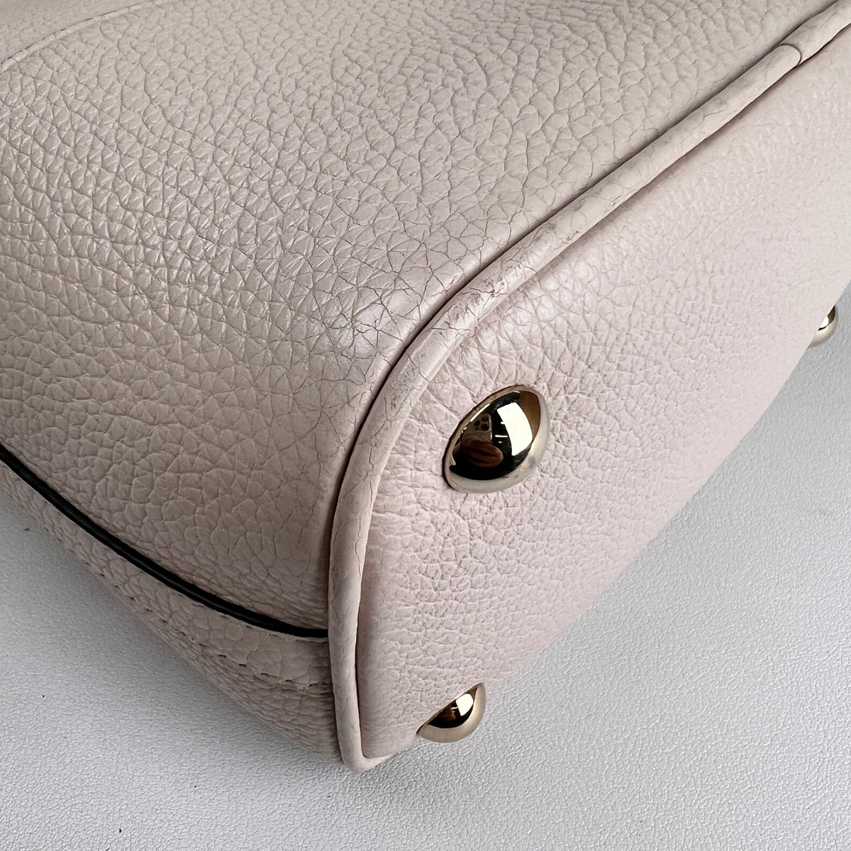 Ferragamo White Shoulder Bags A-17784