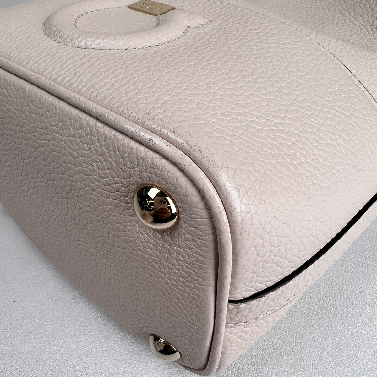 Ferragamo White Shoulder Bags A-17784