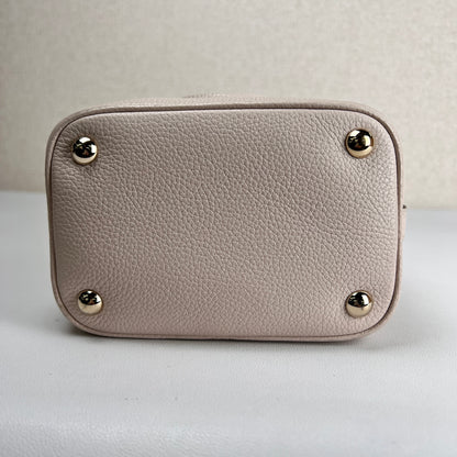 Ferragamo White Shoulder Bags A-17784