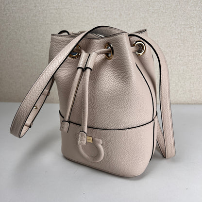 Ferragamo White Shoulder Bags A-17784