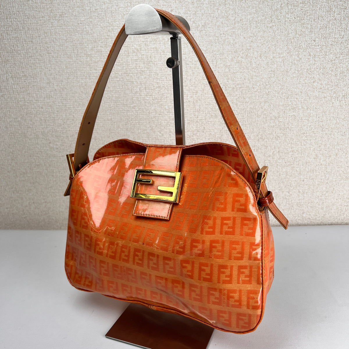 Fendi Orange Shoulder Bags A-17785