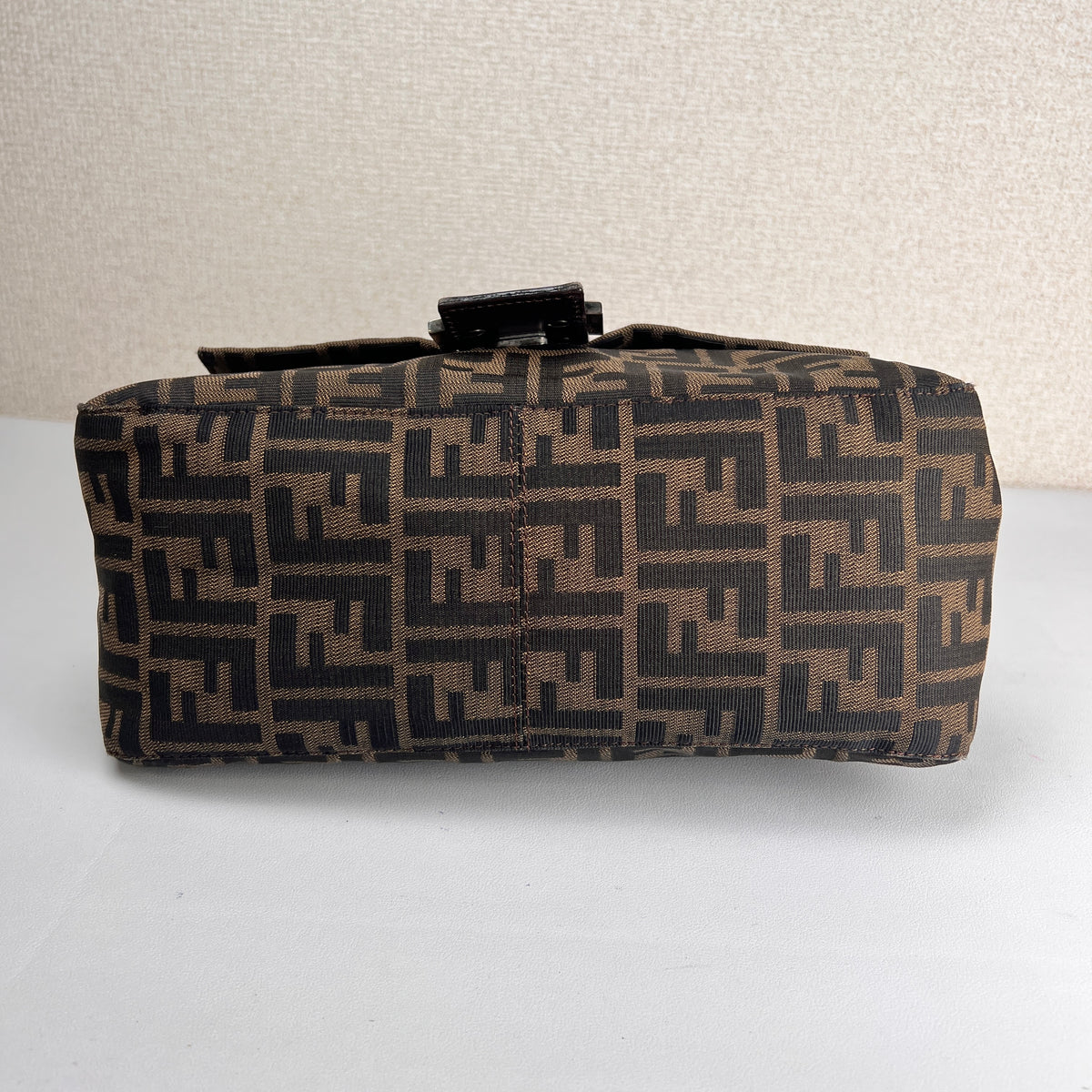 Fendi Brown Shoulder Bags A-17786