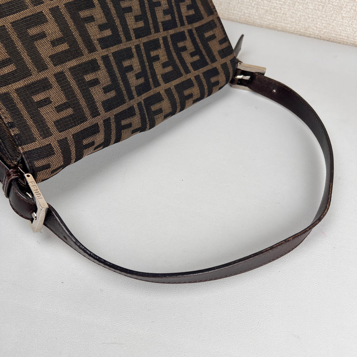 Fendi Brown Shoulder Bags A-17786