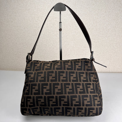Fendi Brown Shoulder Bags A-17786