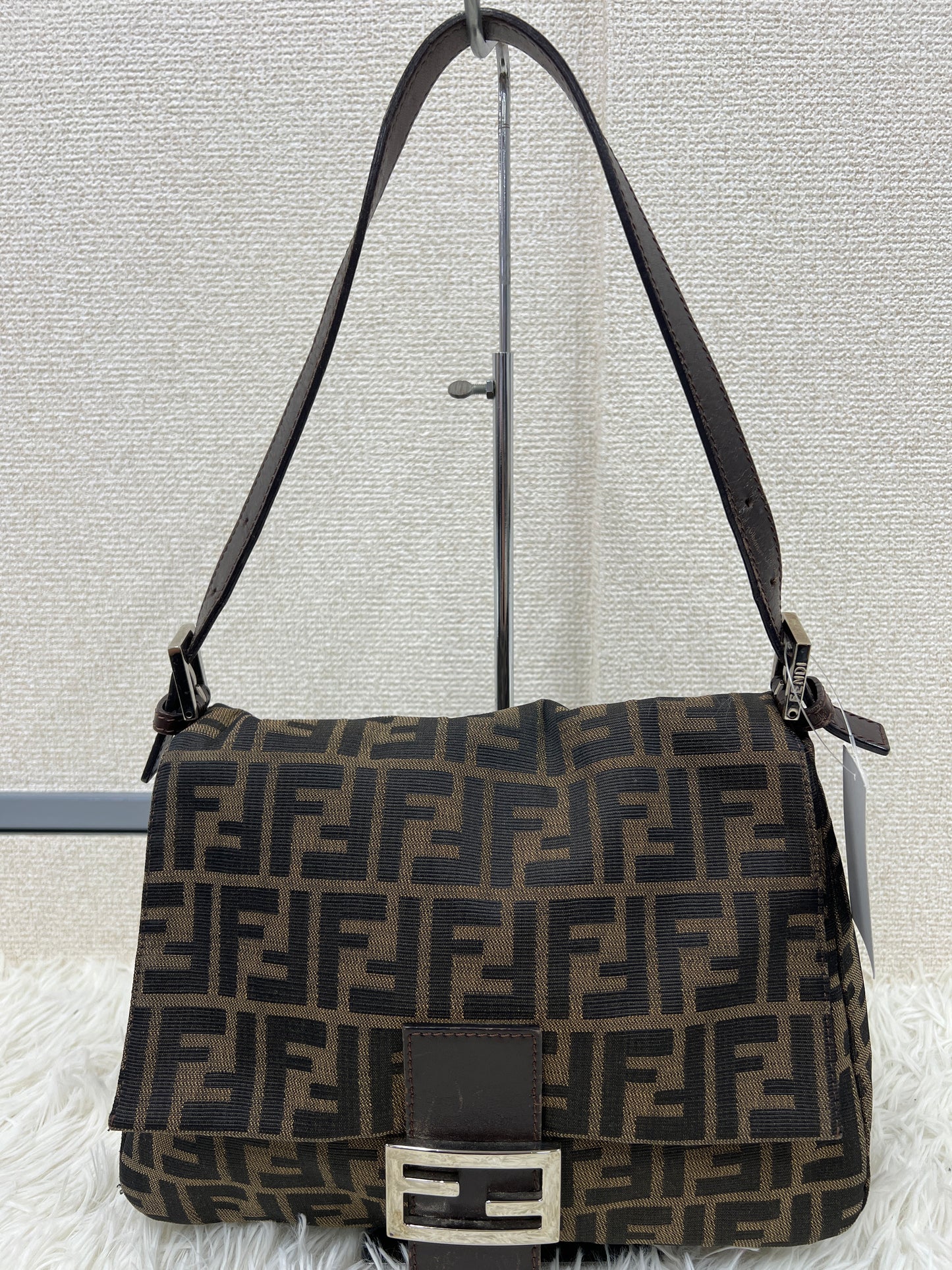 Fendi Brown Shoulder Bags A-17788