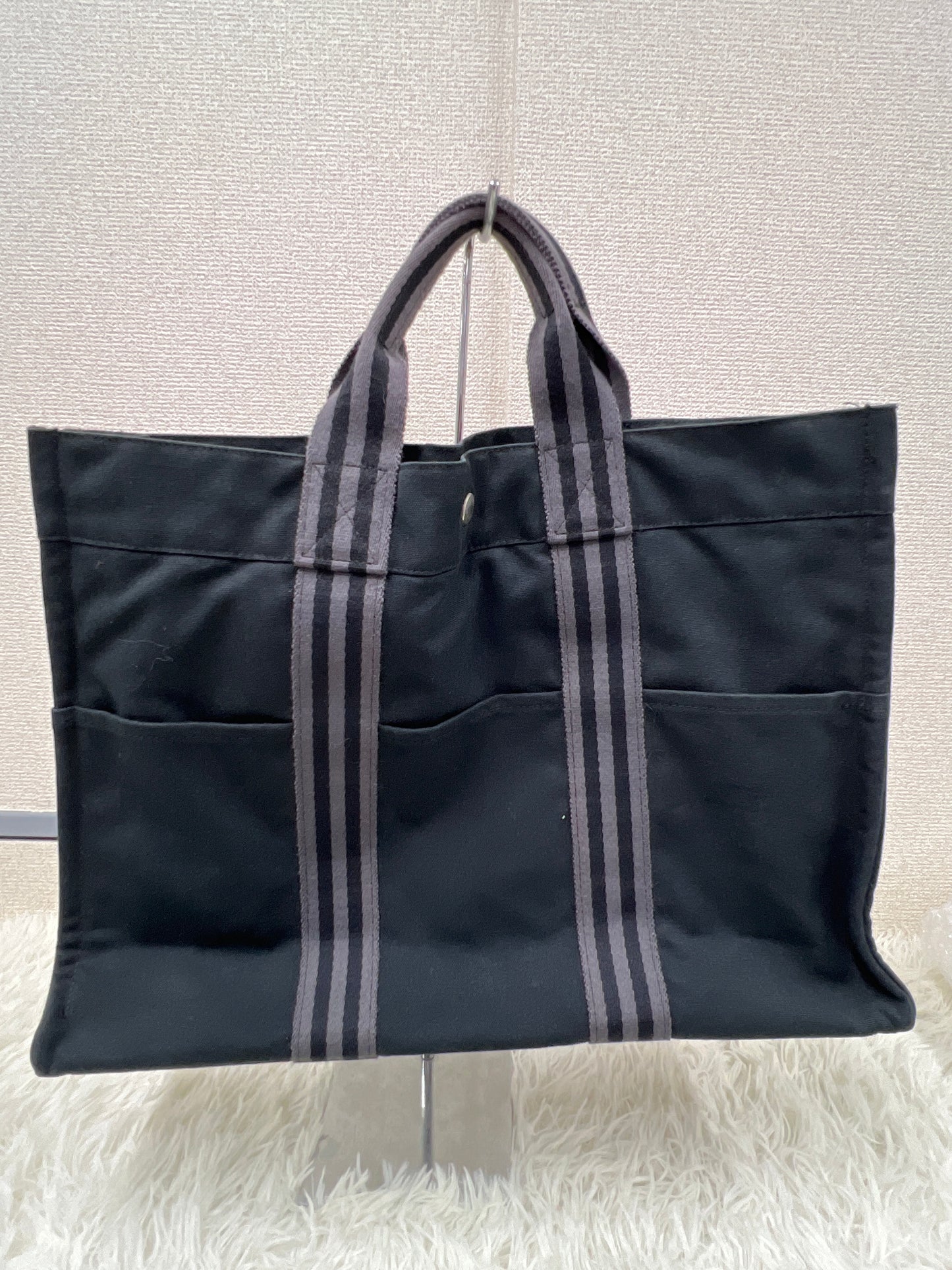 Hermes Black Tote Bags A-17789