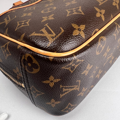 Louis Vuitton Brown Handle Bags A-17793