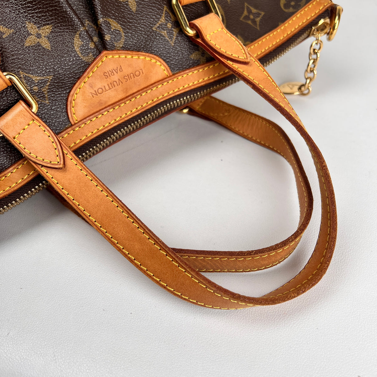 Louis Vuitton Brown Handle Bags A-17797