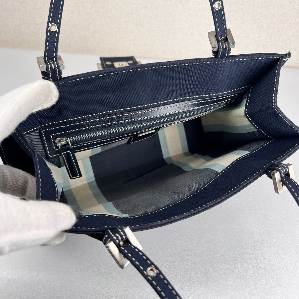 Fendi Navy Tote Bags A-17800