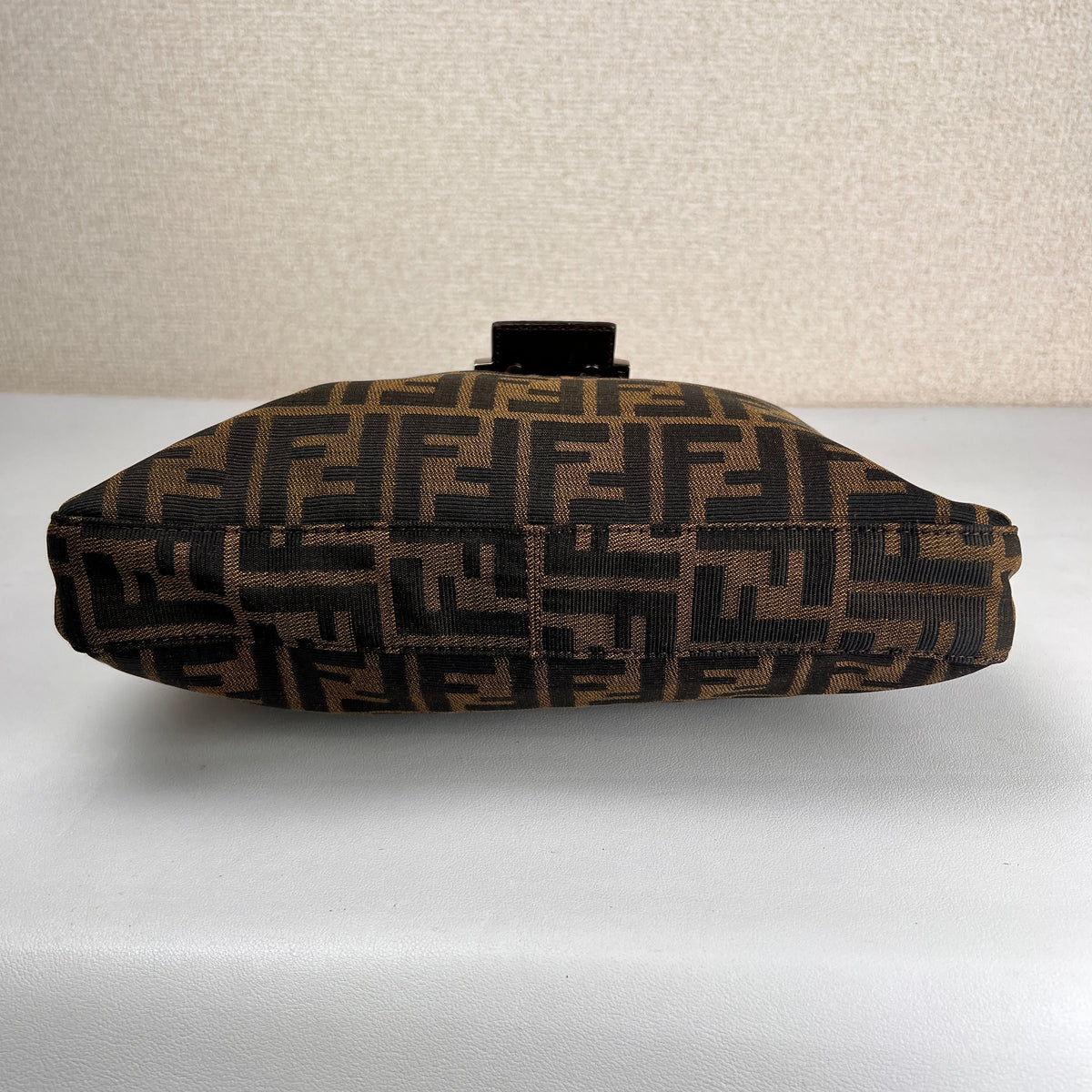 Ferragamo Brown Shoulder Bags A-17801