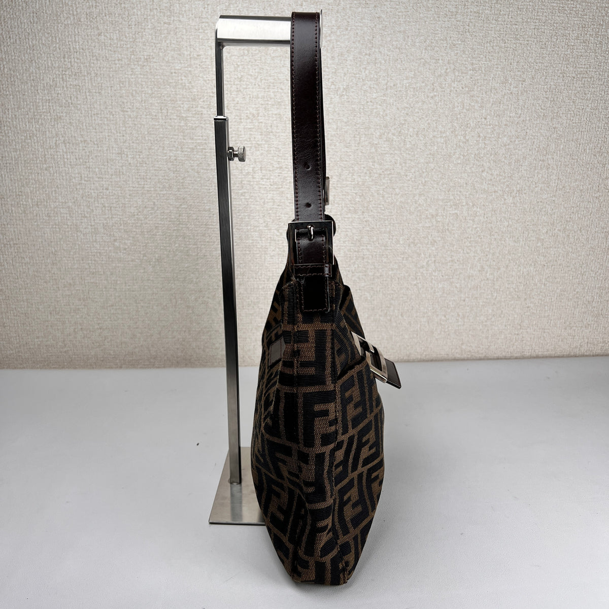 Ferragamo Brown Shoulder Bags A-17801