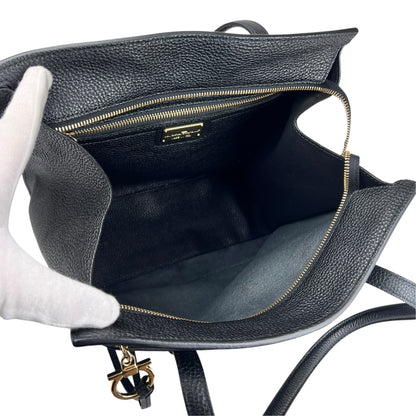Ferragamo Black Tote Bags A-17802