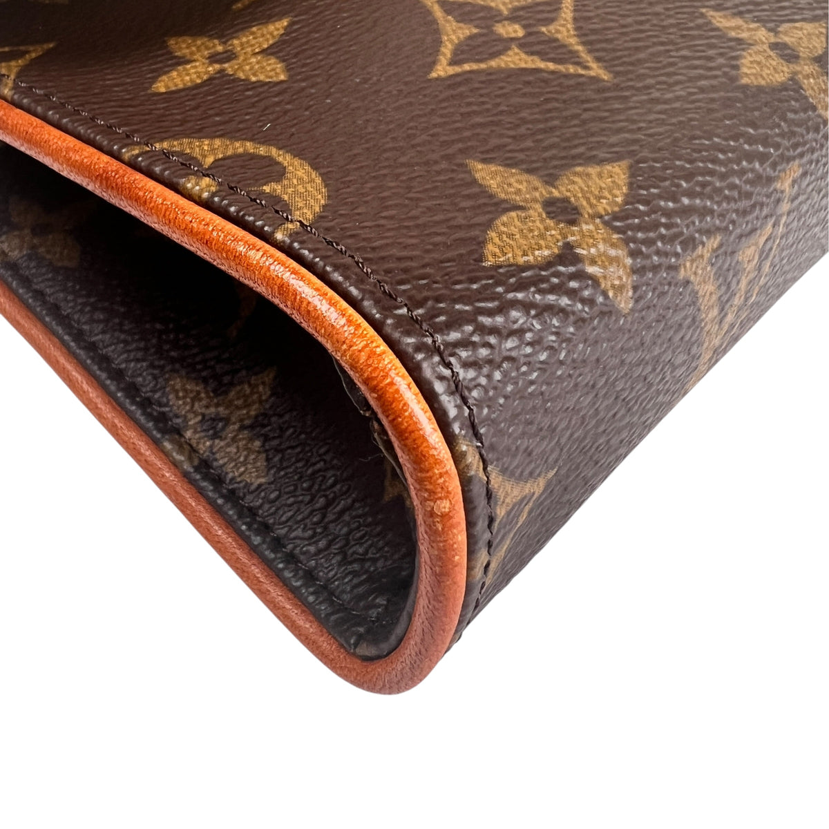 Louis Vuitton Brown Shoulder Bags A-17807