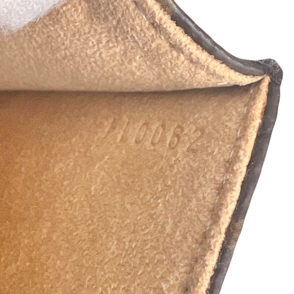 Louis Vuitton Brown Shoulder Bags A-17807