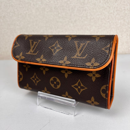 Louis Vuitton Brown Shoulder Bags A-17807