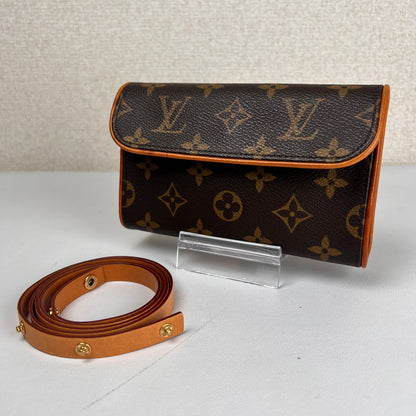 Louis Vuitton Brown Shoulder Bags A-17807